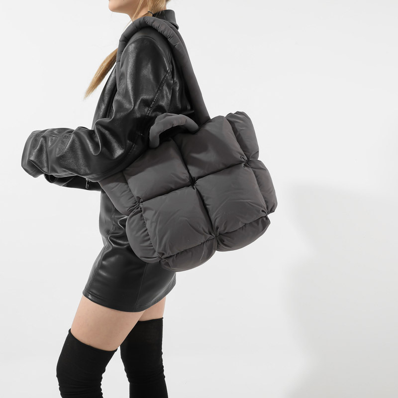 Interior Design Warm - แฟชั่นนุ่มปักเป้า Tote กระเป๋า Quilted ผู้หญิงไหล่กระเป๋าไนลอนเบาะ Lady