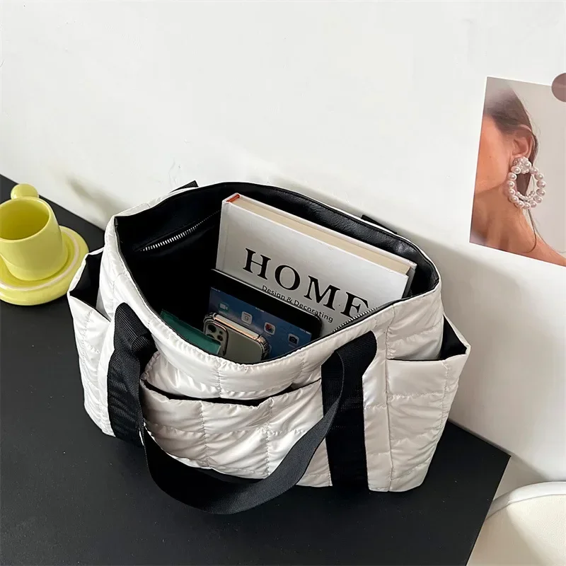 กระเป๋าสะพายไหล่ผู้หญิงแบบมีช่ - Interior Design Warm บทวิจารณ์และราคา